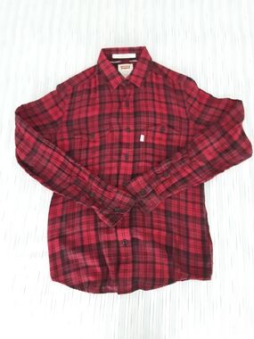 Vintage Women's Levi's White Tab Flannel Over Shirt.
